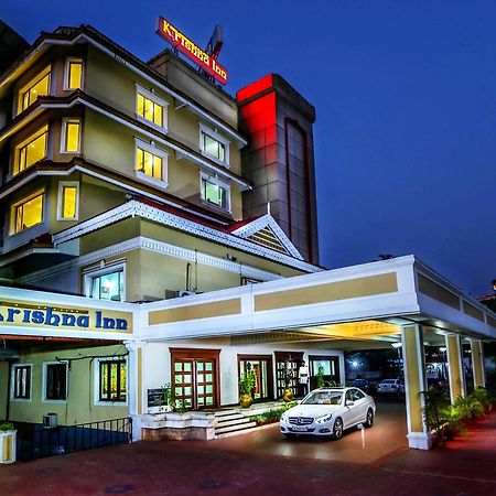 Krishna Inn Гуруваюр Экстерьер фото